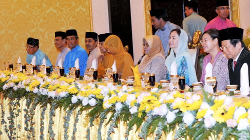 PK02_12082012_TUANKU_ZARA