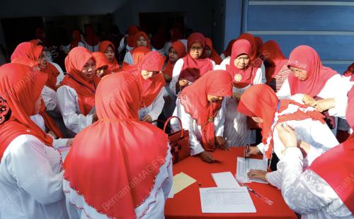 PK02_12102013_WANITA