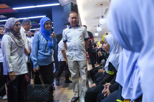 TAN SRI MOHD ANNUAR ZAINI