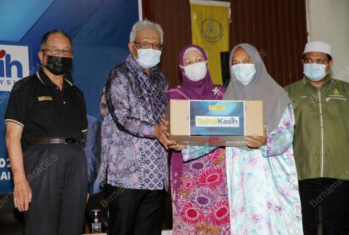 DATUK SERI HAMZAH ZAINUDDIN