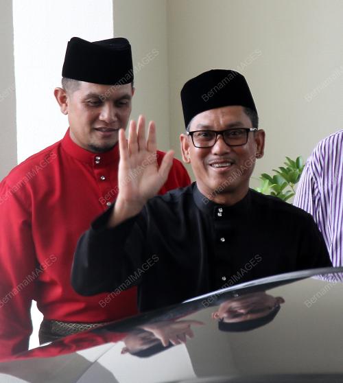DATUK SERI AHMAD FAIZAL AZUMU