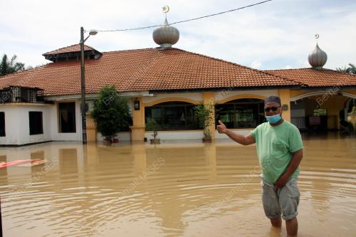 MASJID TENGKU MENTERI