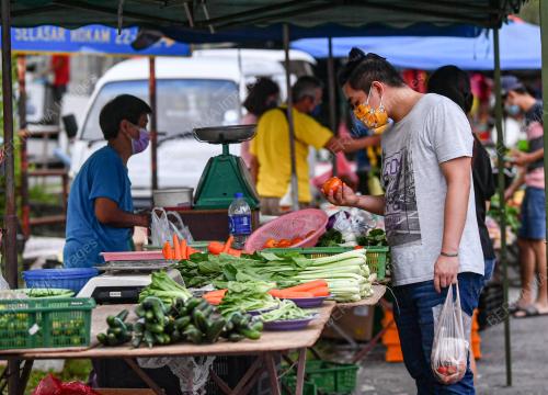 TINJAUAN OPERASI PASAR MALAM