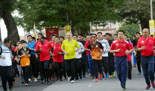 PK02_13112016_LARIAN