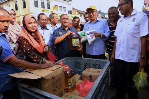 PK02_14122017_FAMA-PASAR_TANI_LENGGONG