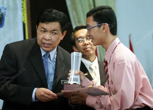 AHMAD ZAHID HAMIDI