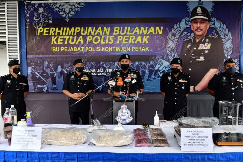 DATUK MIOR FARIDALATHRASH WAHID