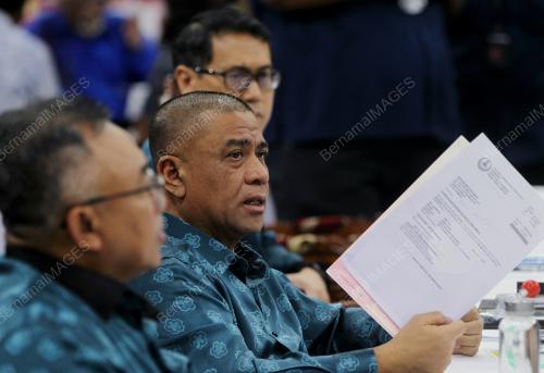 DATUK SERI SAARANI MOHAMAD