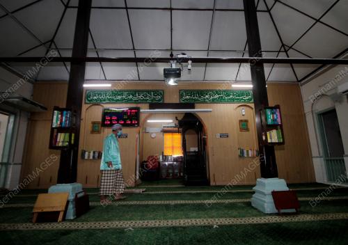 MIMBAR PENGUKIR TERKENAL MEGAT JAAFAR