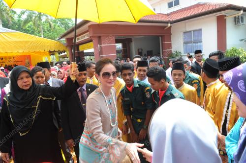 PK02_16042016_TUANKU_ZARA_SALIM