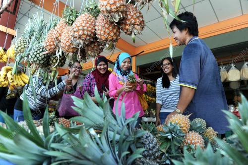 PK02_16052014_BAZAAR