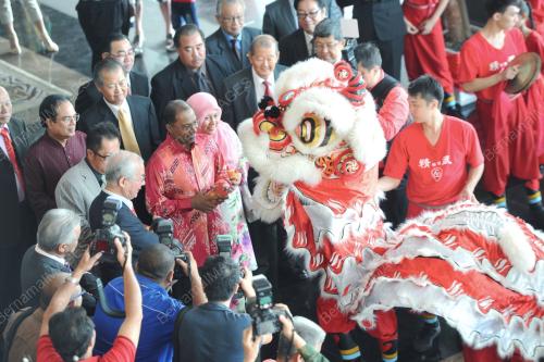PK02_17022013_MB-CNY
