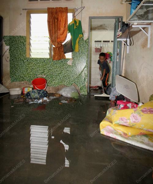BANJIR KILAT