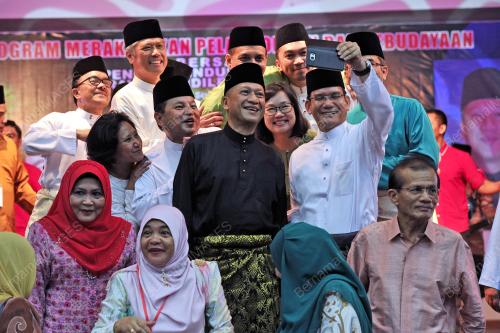 PK02_17072016_NAZRI_AZIZ