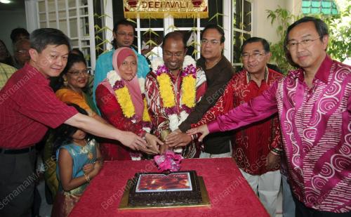 ZAMBRY ABDUL KADIR