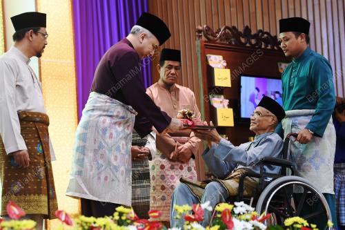 PK02_17112017_SULTAN_PERAK-INTIM