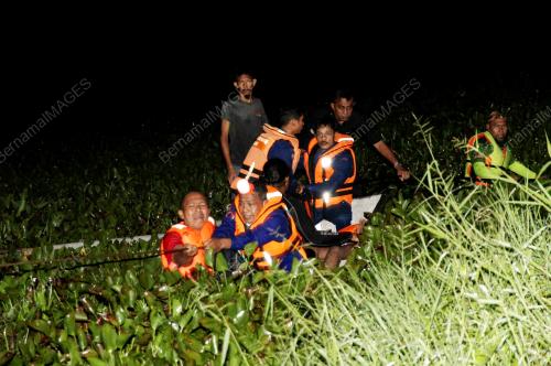 TERJUN LOMBONG LARI DARI POLIS