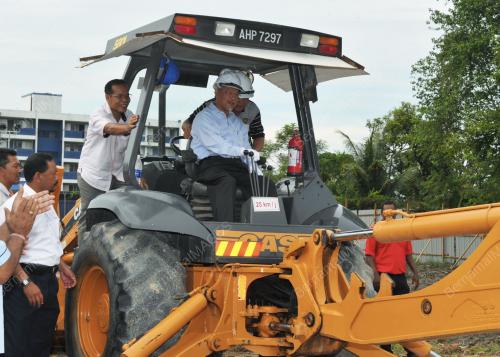 PK02_18032012_PECAH_TANAH