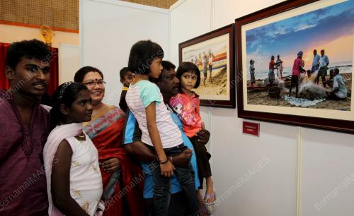 PK02_18042015_PAMERAN_FOTO