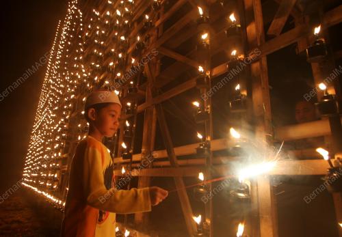 PANJUT KAMPUNG RIBU