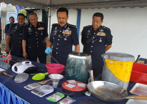 DATUK SERI MOHD YUSRI HASSAN BASRI