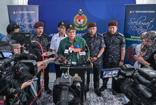 DATUK SERI SAIFUDDIN NASUTION ISMAIL