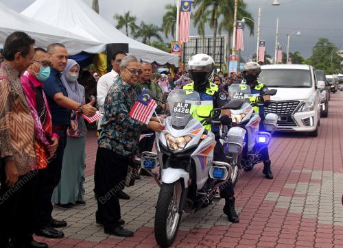 DATUK RUMAIZI BAHARIN