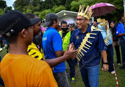 DATUK SERI AHMAD FAIZAL AZUMU