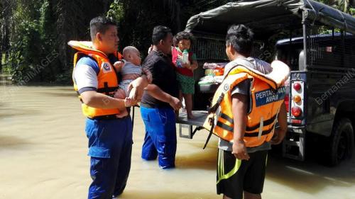 PK02_18112015_BANJIR