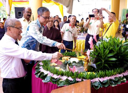 PK02_19052019_WESAK_BN201905180072