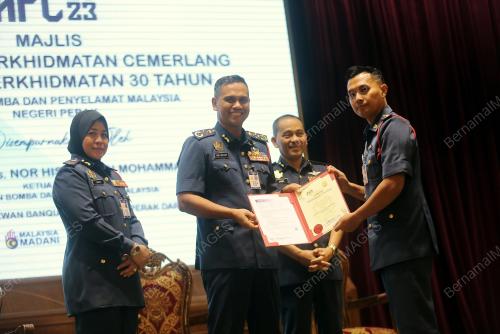 MAJLIS ANUGERAH PERKHIDMATAN CEMERLANG BOMBA