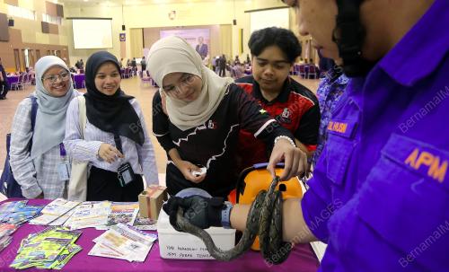 DATUK SERI MOHAMMAD NIZAR JAMALUDDIN