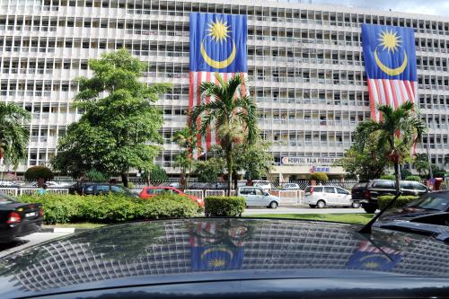 PK02_21082013_BENDERA