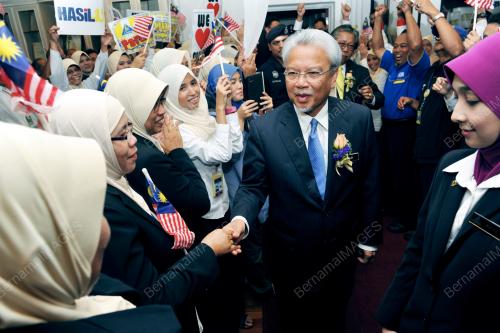 PK02_22032013_HUSNI