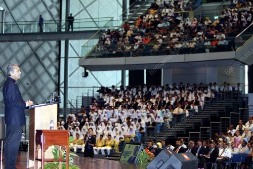 TUN MAHATHIR MOHAMAD