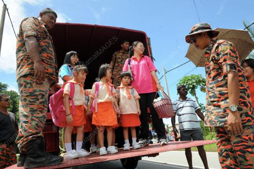 PK02_22102013_BANJIR