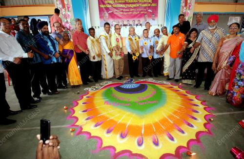 PK02_22112015_DEEPAVALI