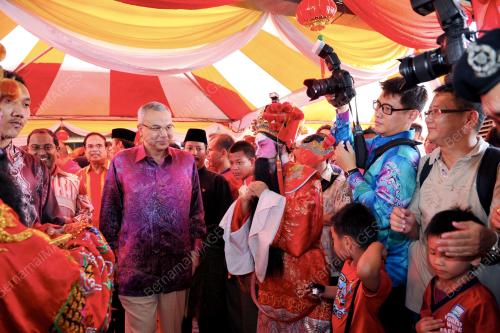 PK02_23012012_TAHUN_BARU_CINA