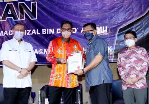 DATUK SERI AHMAD FAIZAL AZUMU