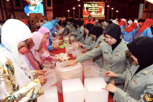 PK02_23072013_KUIH_RAYA