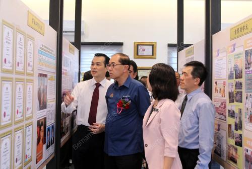 DATUK DR MAH HANG SOON