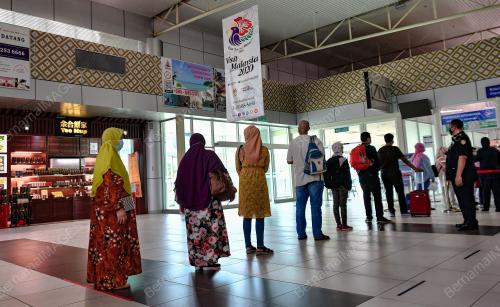 TINJAUAN PELANCONGAN