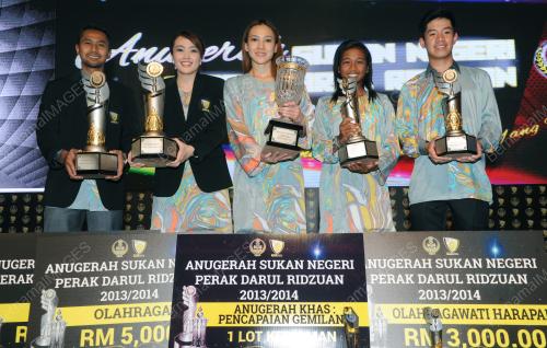 PK02_23122015_ANUGERAH_SUKAN