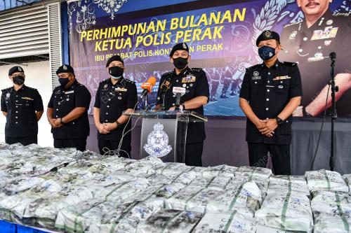 DATUK MIOR FARIDALATHRASH WAHID
