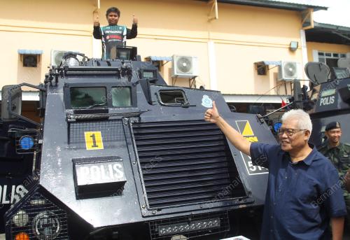 DATUK SERI HAMZAH ZAINUDIN