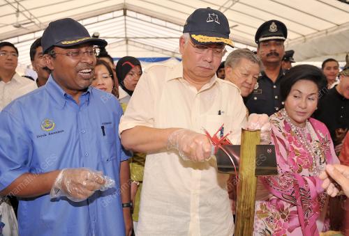 DATUK SERI MOHD NAJIB TUN RAZAK