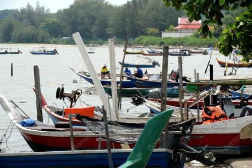 PK02_26062013_LUMUT