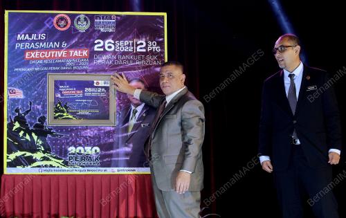 DATUK SERI SAARANI MOHAMAD