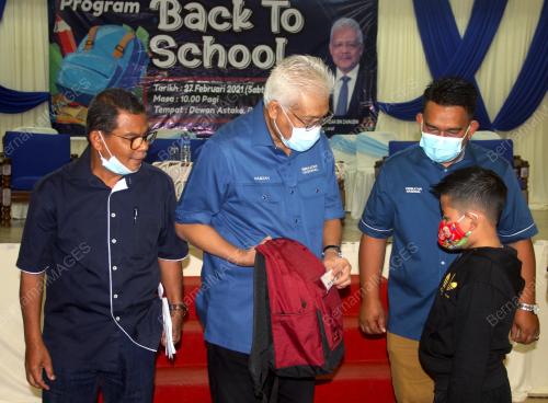 DATUK SERI HAMZAH ZAINUDIN