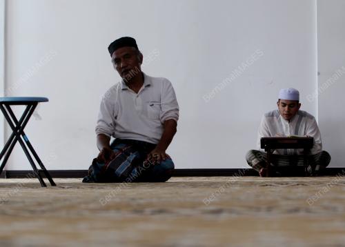 MENGAJI AL-QURAN